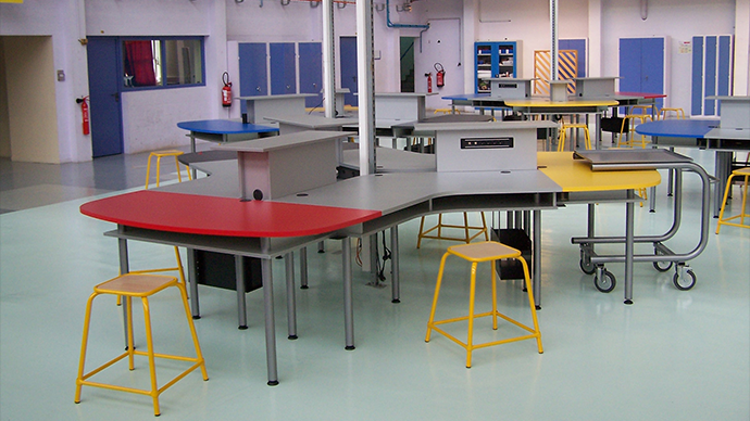 Mobilier scolaire : usages pédagogiques variés et évolutifs